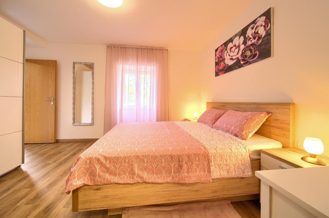 Apartment Mladen 크르크 외부 사진